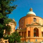 What is worth seeing in Bologna?